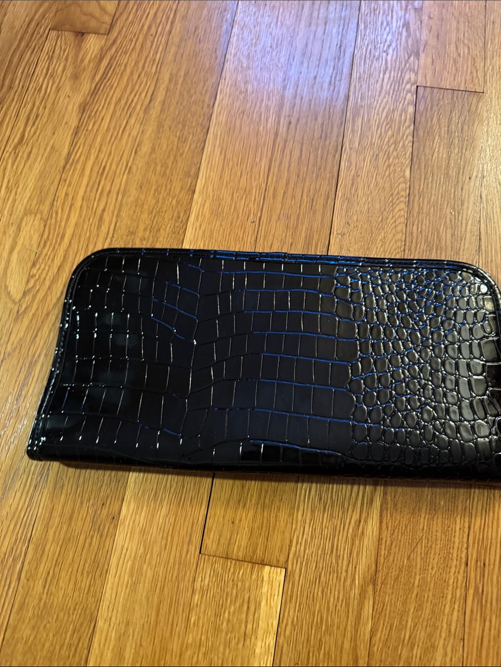 🐷 Samantha Brown Black Croc Embossed Patent Travel Organizer Clutch - Picture 7 of 10